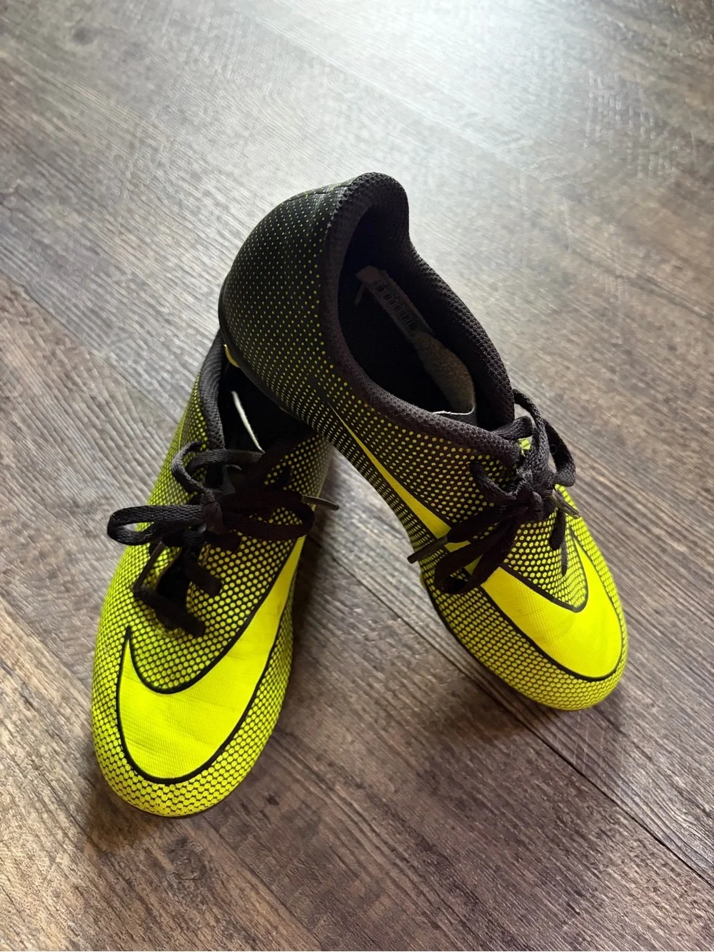Kids Neon Yellow Nike Bravata Soccer Cleats with Black Accents